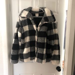 Knox rose Buffalo plaid size large Sherpa